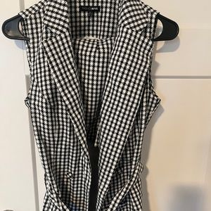 Two piece houndstooth set